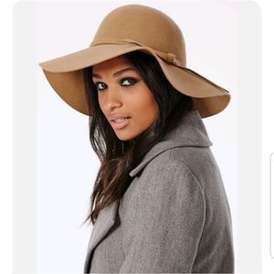 Trixie Women's Camel Color Wool Floppy Hat New W/Tags Adjustable O/S